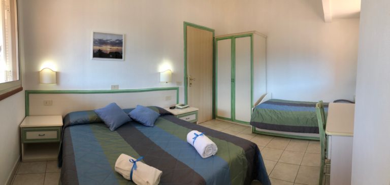 Albergo Con Angolo Cottura In Camera